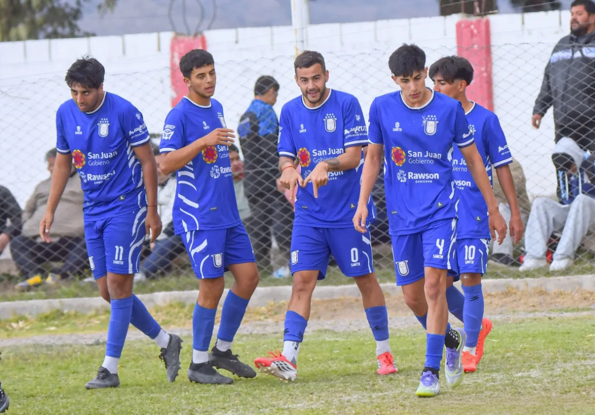 Unión goleó a Sarmiento y quedó a un paso de la clasificación