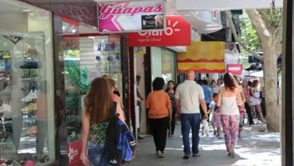 El comercio sanjuanino repunta tras el paro y cerrará el lunes feriado