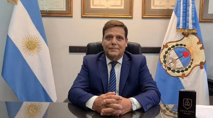 El cortista Victoria se apartó del concurso por la Cámara de Paz porque se anotó una familiar y lo reemplazará su colega Lima