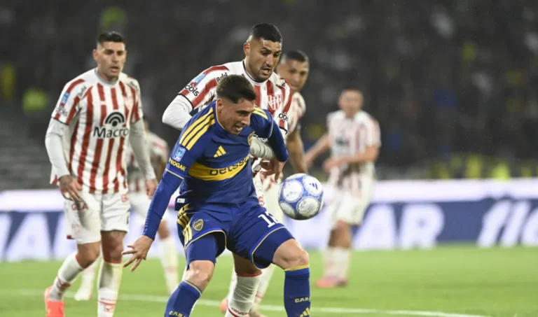 Boca rescató un empate en Córdoba, pero se fue preocupado por la lesión de Paredes