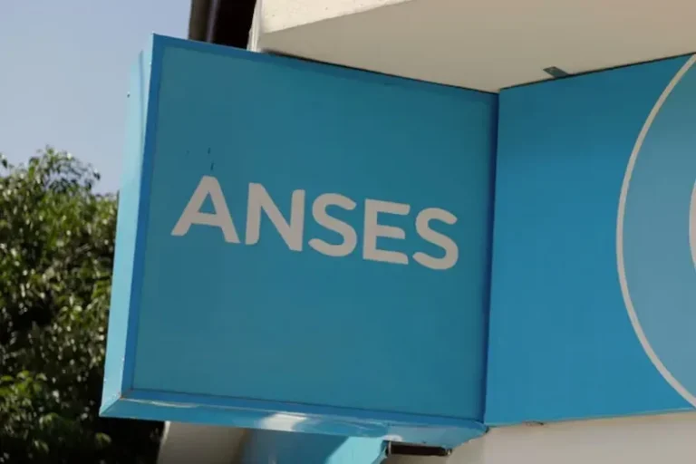 Quiénes cobran esta semana, antes del fin de semana largo