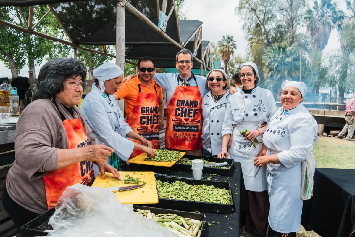 Un risotto gigante, tradición y producción: Rawson vivió a pleno la Fiesta del Espárrago y el Alcaucil 2026