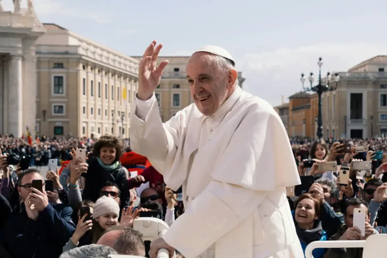 El Vaticano publicará “El Diario personal del papa Francisco”: cuándo saldrá
