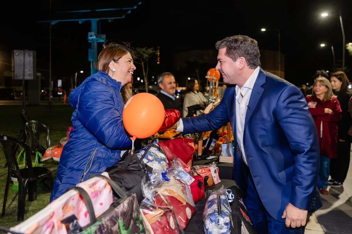 Orrego recorrió la Expo Mamá, con más de 150 artesanos y emprendedores sanjuaninos