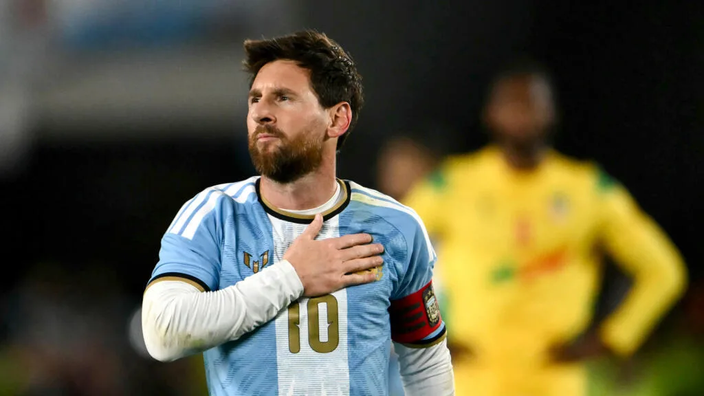 “Ya extraño vestir la celeste y blanca” y “no quiero olvidarme del Diego”