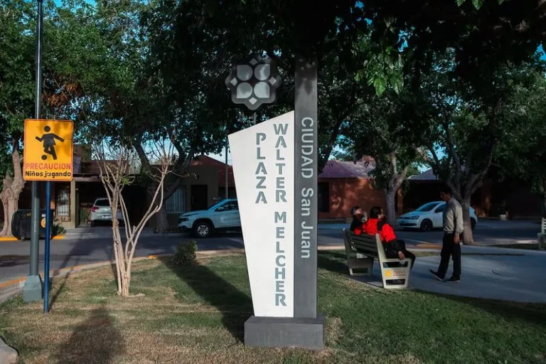 La Plaza Walter Melcher se transforma con reciclaje y obras para los vecinos