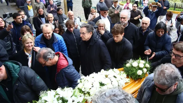 El último adiós a Piero: así fue la despedida al cantante
