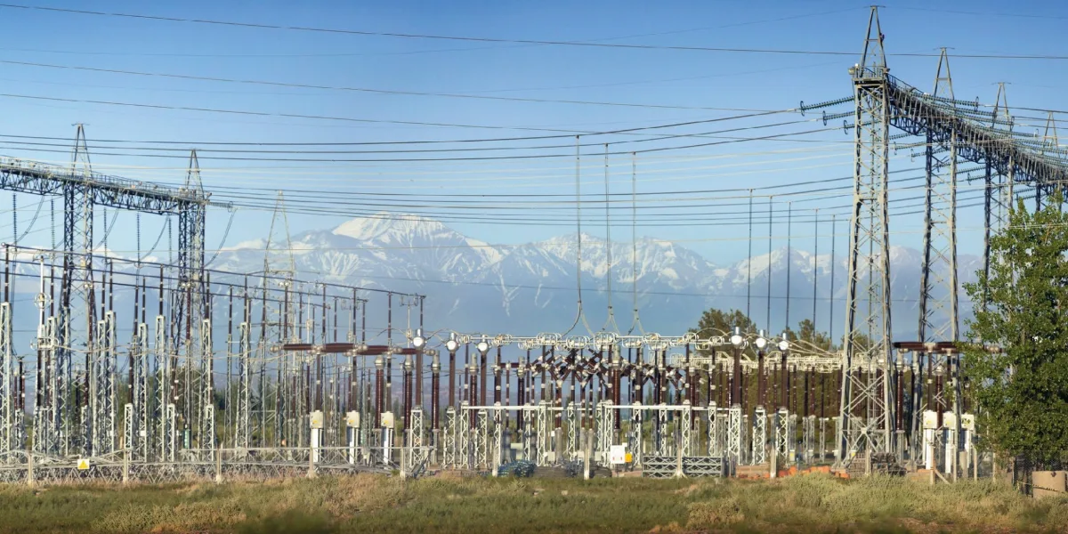 Apagón total en San Juan: un incendio en Mendoza provocó la falla del sistema eléctrico