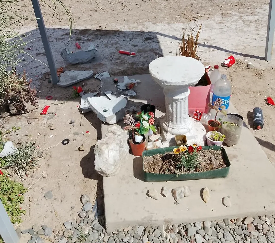 Volvieron a vandalizar la Gruta de San Expedito en Sarmiento