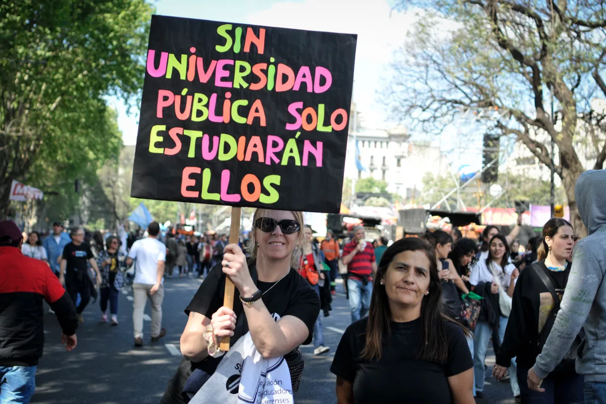 Universidades marchan en todo el país contra el ajuste y reclaman fondos y salarios