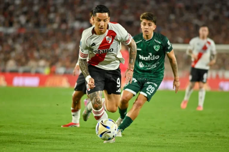River visita a Sarmiento con la obligación de ganar para meterse en los playoffs