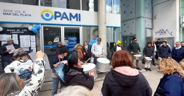 Paro de médicos de PAMI por 96 horas: qué pasará con los turnos y las recetas de los jubilados
