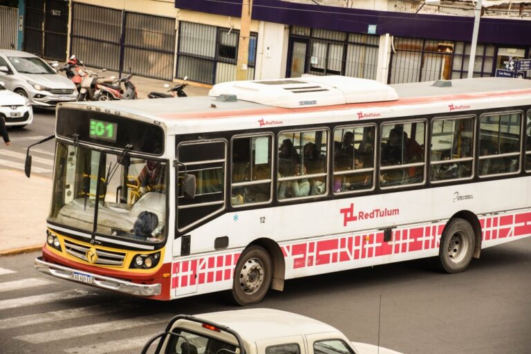 La UTA y ATAP llegaron a un acuerdo: “En los próximos minutos saldrán a circular los colectivos”