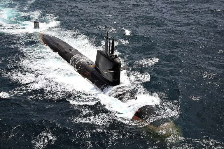 El Gobierno negocia u$s 2.300 millones con Francia y Alemania para comprar tres submarinos